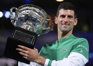 Vì sao Novak Djokovic bị từ chối nhập cảnh vào Australia?