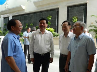 Bí thư Thăng: Chưa có chủ trương sáp nhập quận 4