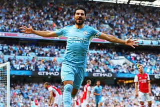 Thi đấu với 10 người, Arsenal bị Man City vùi dập tỉ số 0-5