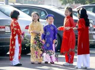 Tết truyền thống luôn hiện diện trên đất Mỹ