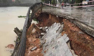 Di tích quốc gia đặc biệt Thành cổ Quảng Trị bị sạt lở