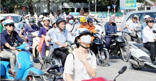 Nắng nóng gay gắt diện rộng các tỉnh Bắc Bộ, Bắc Trung Bộ