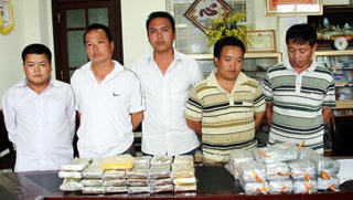 Phá 2 vụ án ma túy thu giữ gần 100 bánh heroin