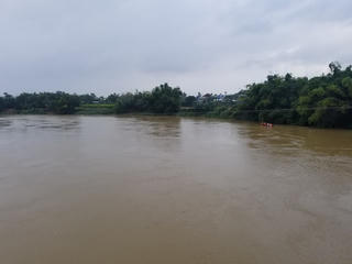 Đánh cá trên sông, một người dân mất tích