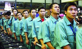 Lao động sang Thái Lan, Lào làm việc tự do: Vẫn đùn đẩy trách nhiệm