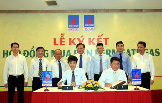 PV GAS và PVCFC ký kết hợp đồng mua bán khí permeate gas