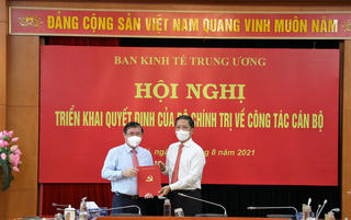 Ông Nguyễn Thành Phong giữ chức Phó Trưởng Ban Kinh tế Trung ương