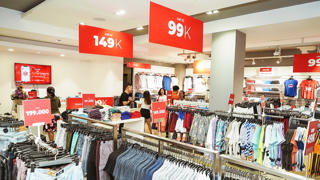 Thấy gì khi hàng giảm giá dịp Black Friday?