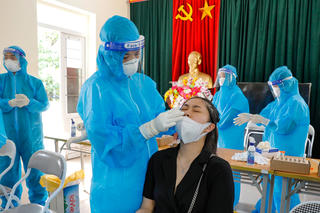 Trang thiết bị y tế phục vụ chống dịch Covid-19 vào danh mục bình ổn giá