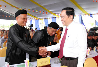 Chủ tịch Trần Thanh Mẫn dự lễ khánh thành Thiền viện Trúc Lâm Hậu Giang