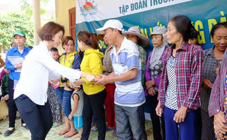 Tập đoàn Trường Thịnh hỗ trợ đồng bào vùng lũ 1 tỷ đồng