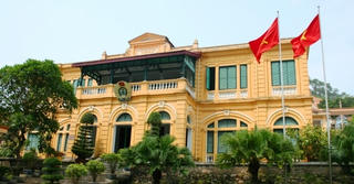 Chi lương, kinh phí cho cán bộ công đoàn cao ngất ngưởng