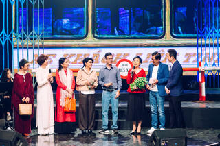 Người quê ra tỉnh