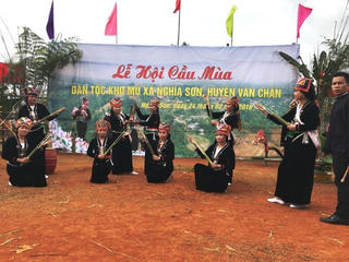 Lễ hội độc đáo của người Khơ Mú