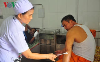 Bị cắt điện, khách hàng hành hung nhân viên điện lực