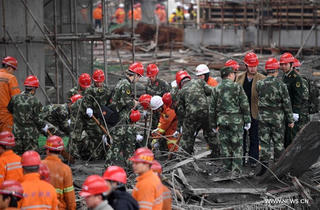 Trung Quốc bắt giữ 13 nghi phạm liên quan vụ sập công trình