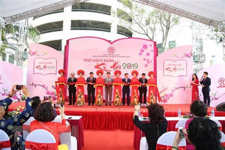 Phố Sách Xuân Kỷ Hợi 2019 - Điểm đến văn hóa của người dân thủ đô