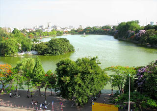 Lo lắng cho môi trường sinh thái Hồ Gươm