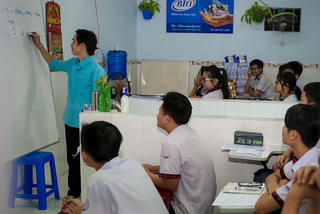 Anh công nhân nghèo và lớp học miễn phí