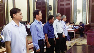 Hoãn xử phúc thẩm nguyên Phó Thống đốc Đặng Thanh Bình và đồng phạm