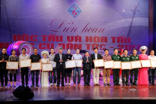 ‘Khoảng khắc Hà Thành’ thắng lớn tại Liên hoan Nhạc cụ dân tộc