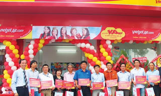 Thêm điểm bán vé mới, thêm quà tặng hấp dẫn từ VietJet
