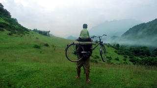 Tổ chức công chiếu bộ phim 'Cha cõng con' tại Uruguay
