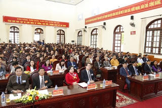 Cầu nối giữa chính quyền và người dân