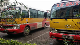 Xử phạt hành chính xe buýt và xe ‘dù’ tốc độ trên QL1A