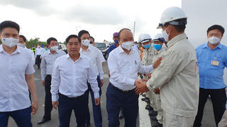 Chủ tịch nước Nguyễn Xuân Phúc dự lễ thông xe cao tốc Trung Lương - Mỹ Thuận