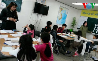 Dạy tiếng Việt cho trẻ em kiều bào: Quan trọng là phương pháp