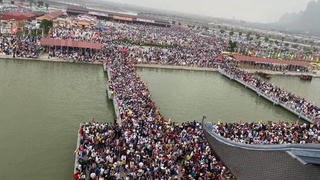 Tam Chúc không nên để chen chúc