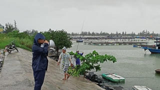 Đà Nẵng lên phương án sơ tán từ 7.000 đến 15.000 người ra khỏi khu vực nguy hiểm