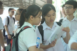 Hà Nội: Hạ điểm chuẩn vào lớp 10 công lập