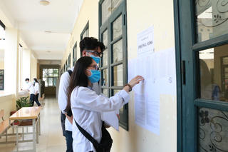 Áp lực thi đánh giá năng lực: Cơ hội nào cho thí sinh?