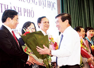 Ông Nguyễn Thành Phong làm Chủ tịch Hội đồng Hiệu trưởng các đại học TP HCM