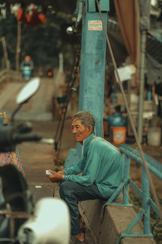 Đề nghị giải quyết việc làm cho người lao động trở về địa phương 