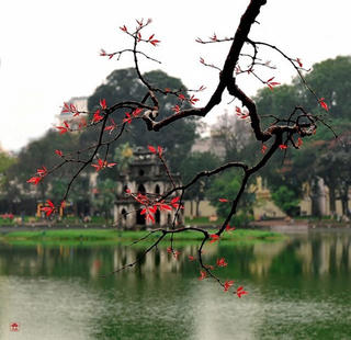 Sắc màu Hồ Gươm