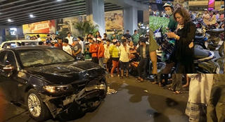 Khi người đẹp cầm lái