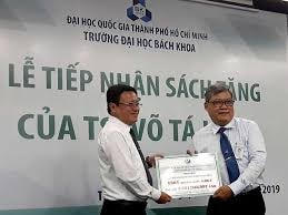 Việt kiều tặng sách trị giá 3,4 tỷ đồng