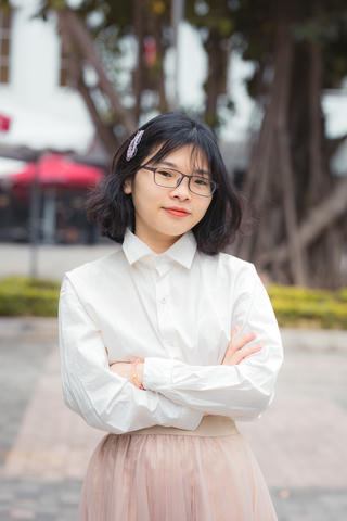Cô gái 'siêu nhân' chinh phục 4 học bổng Thạc sĩ toàn phần