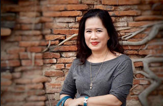 Nhà văn Nguyễn Thị Thu Huệ: Tôi thường cân nhắc để không a dua phản ứng nhầm về ai đó theo cộng đồng mạng