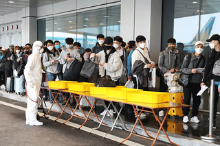 Đề xuất hỗ trợ tiêm vaccine cho lao động đang làm việc ở nước ngoài