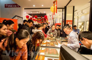 Giá vàng trong nước giảm sâu, xuống sát 55,5 triệu đồng mỗi lượng