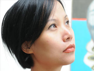 Nhà văn Thuận: Với tôi, hạnh phúc luôn là phạm trù xa lạ