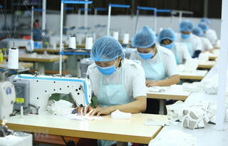 Gần 2.000 doanh nghiệp được tạm tạm dừng đóng vào quỹ hưu trí và tử tuất