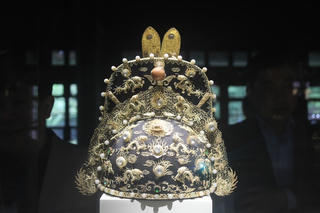 [ẢNH] Chiêm ngưỡng bảo vật Hoàng cung triều Nguyễn cực kỳ quý hiếm