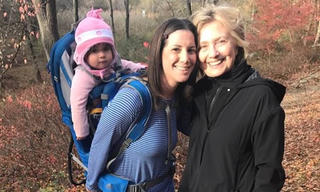 Sau bầu cử bà Clinton đi leo núi