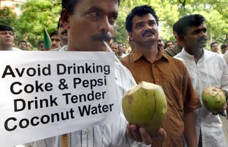 Pepsi, Coca-Cola bất ngờ bị cấm ở bang miền Nam Ấn Độ