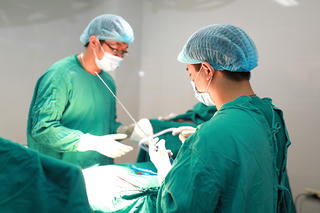 Cẩn trọng trước khi quyết định làm thẩm mỹ